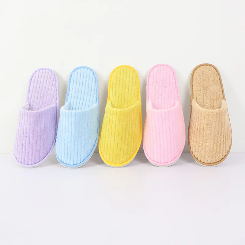 Can Be Customized Washable Coral Fleece Disposable Plush Warm Non-slip Bathroom Bath Personalized Luxury Hotel Slippers