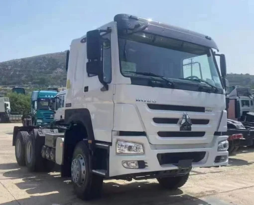 SINOTRUK HOWO 6x4 TRACTOR TRUCK 430HP TRUCK HEAD PRIME MOVERS FOR SALE