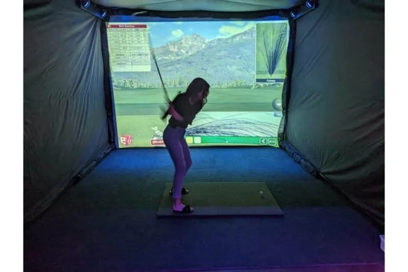 2023 New Fashion  Inflatable Golf Practice Simulator Tent Inflatable Golf Simulator Room Inflatable Golf Hitting Cage