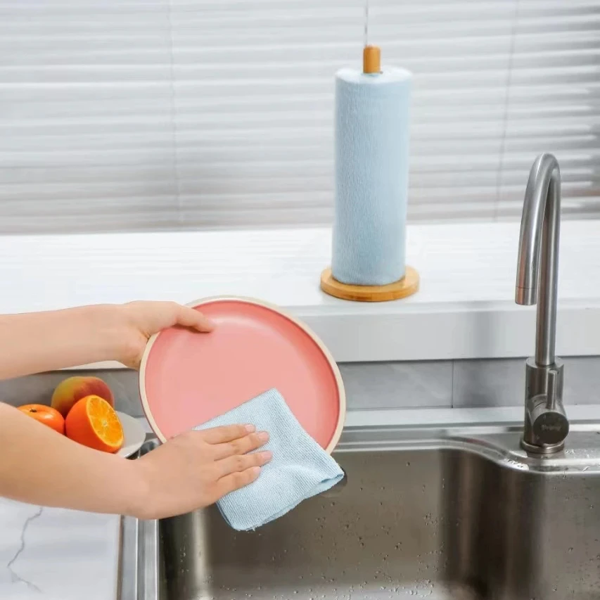 Bearfamily Microfiber Cloths in Roll, Lint Free Clean Wipes, Value Pack Reusable Kitchen Towels, 30 Clean Cloths Per Roll, Gray