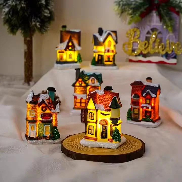 yuyang New Design Resin Christmas Light Up House Christmas Ornament Decoration Supplies Desktop Christmas Figurines