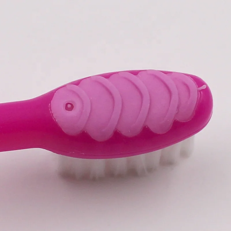 Hot Sell Colorful Cute Giraffe Shape Kids Toothbrushes Oem Children Soft Tooth Brush With Soft Nylon Bristles With Rubber Handle