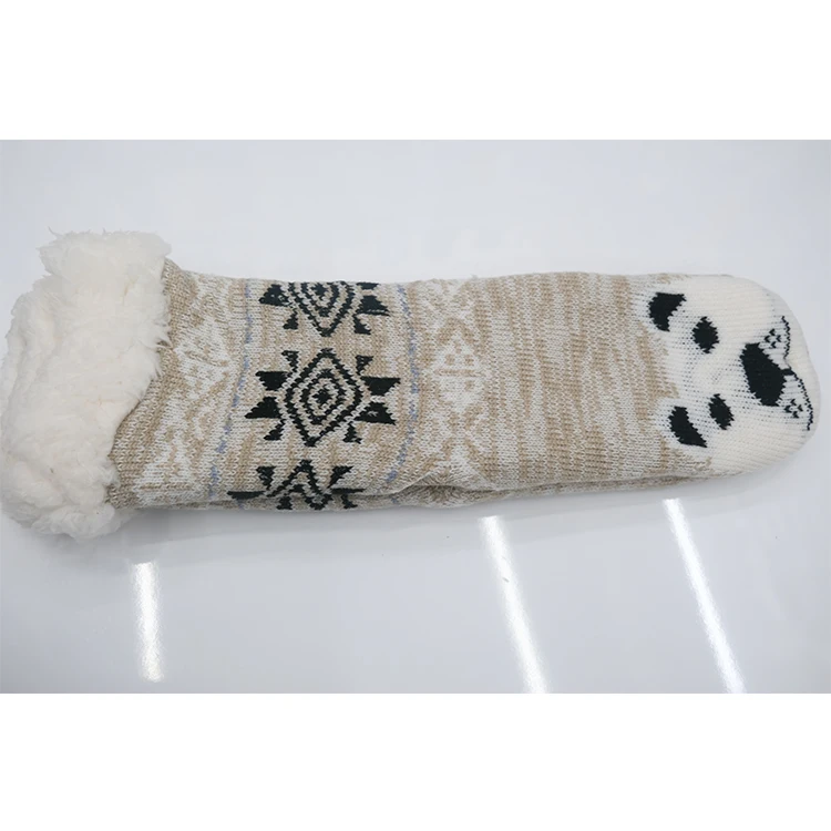 Носки с мультипликационным геометрическим рисунком в стиле полярного медведя