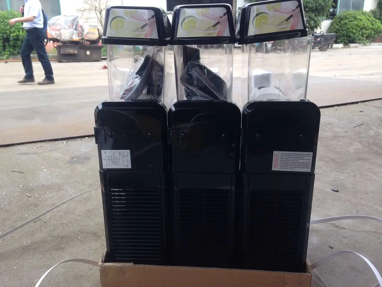 Wholesale 3 tank ice slush Slushie tea puppies machine commercial compressor Snow Melting Machine china for bar