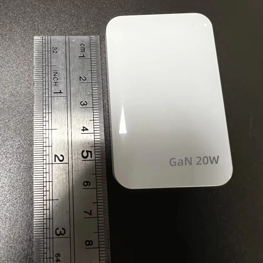 Thin flat travel chargers GaN PD20W USB C fast Charger PD Fast Charger with Foldable Plug Compatible with iPPhone cell phone pad