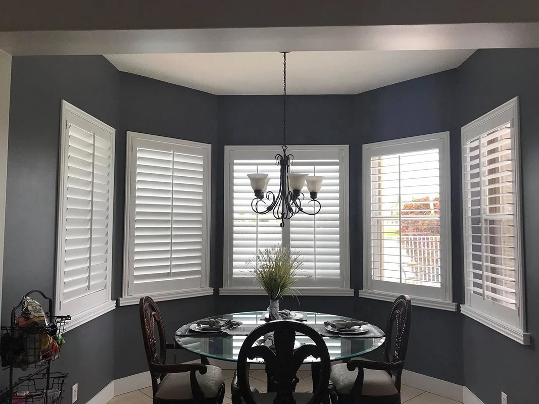 Adjustable California  Wooden Window Plantation Shutters Simple Style Durable Shutters PVC Shutters for window