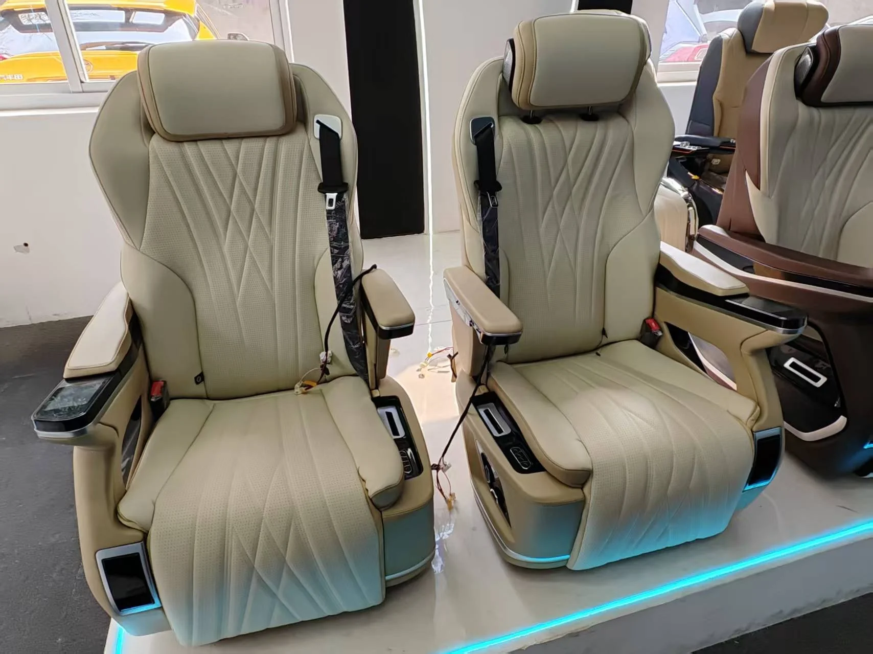 new luxury maybach VIP van converted auto Car captains Seats For vito w447 sprinter van v class