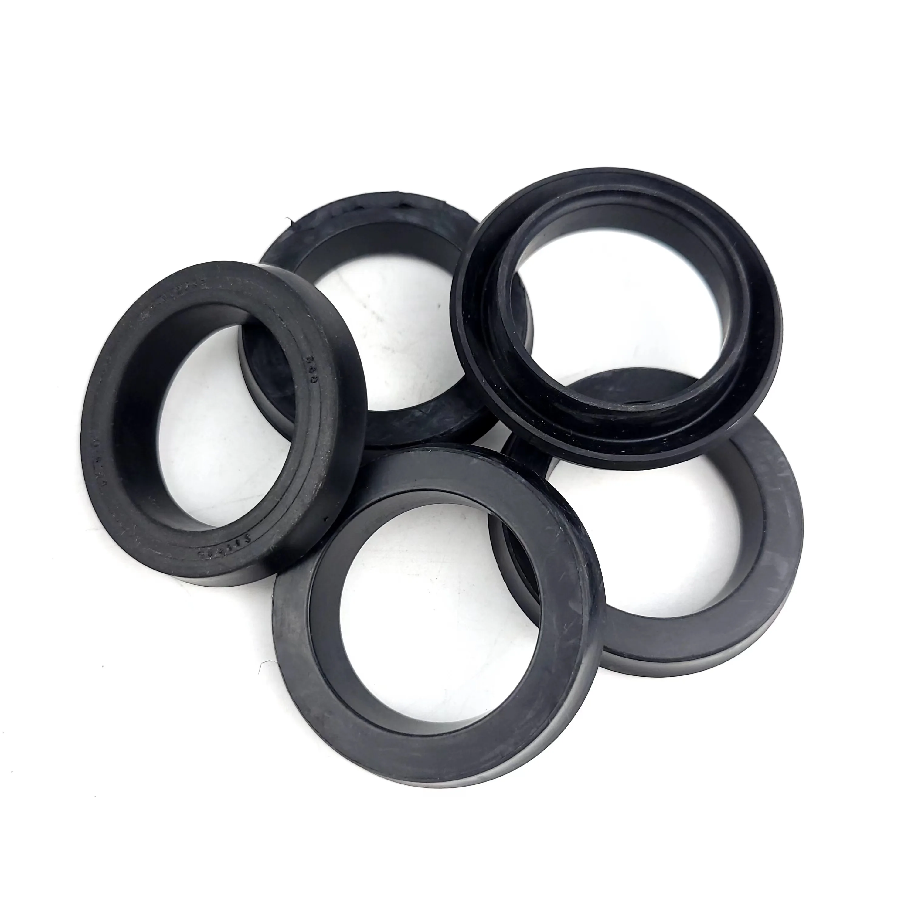 Factory price automobile brake master cylinder wheel cylinder epdm rubber brake cup