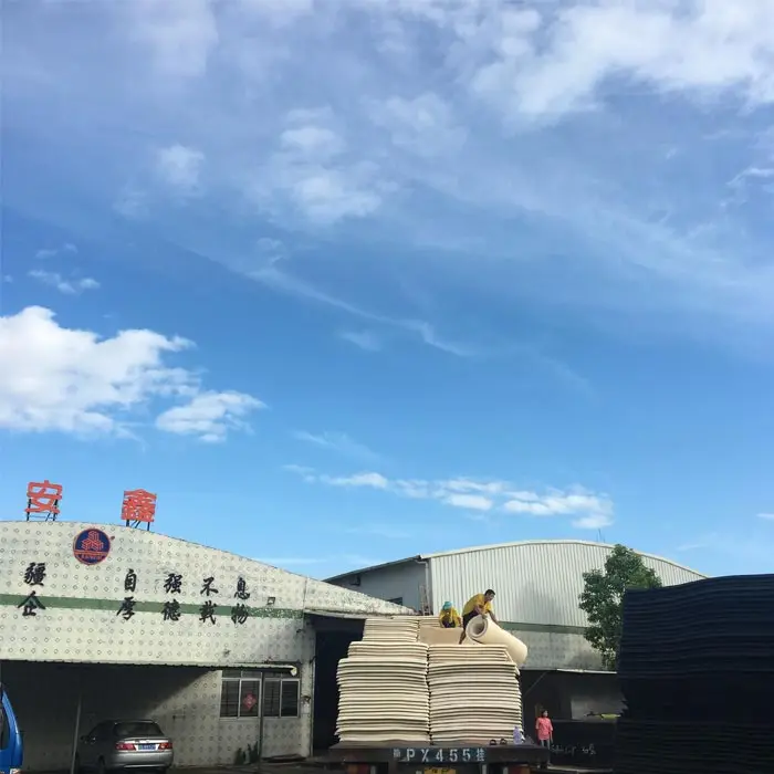 factory supplier hotsale 1mm cartoon printed neoprene fabric roll waterproof for bags or sleeves