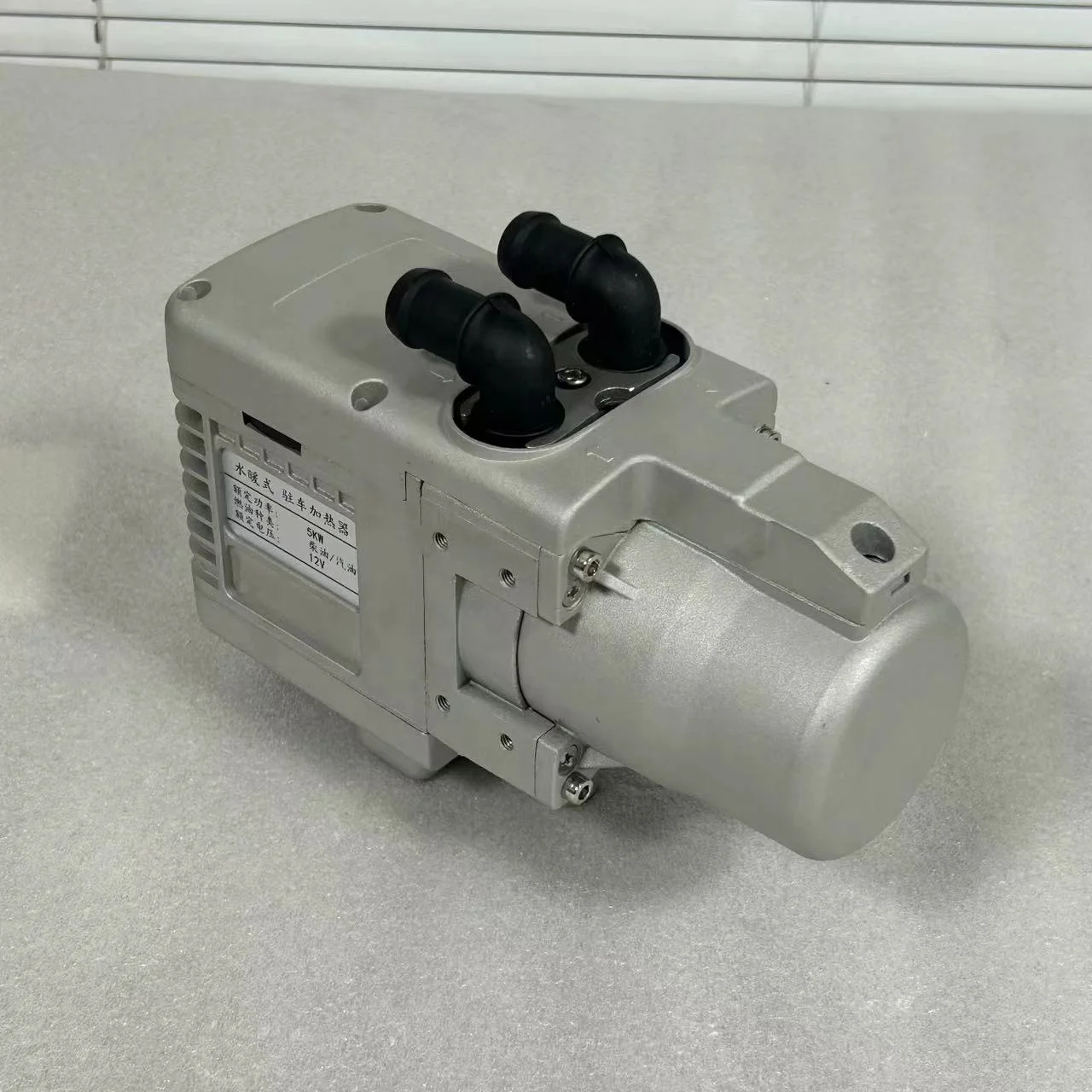 Engine coolant preheater 12v 5kw diesel gasoline water heater for cars sedan pickup trucks