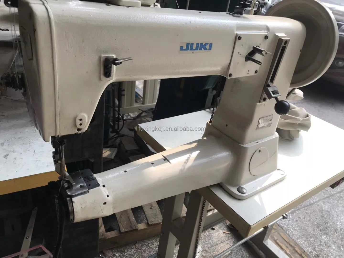 High quality Used JUKIs TSC-441U Cylinder-bed 1 needle Lockstitch Machine with Large Shuttle-hook leather sewing machine