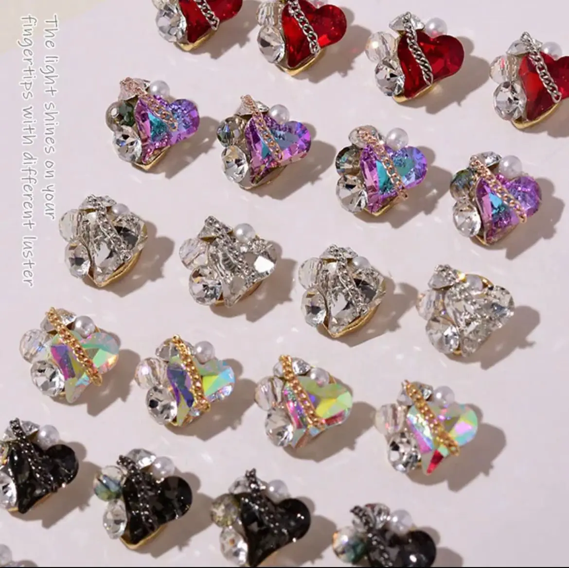 Sparkle Nail Art Unique Designer Charms Luxury Chain Heart Shaped Crystal Rhinestones For Nail Art Decoration Quality Jewel