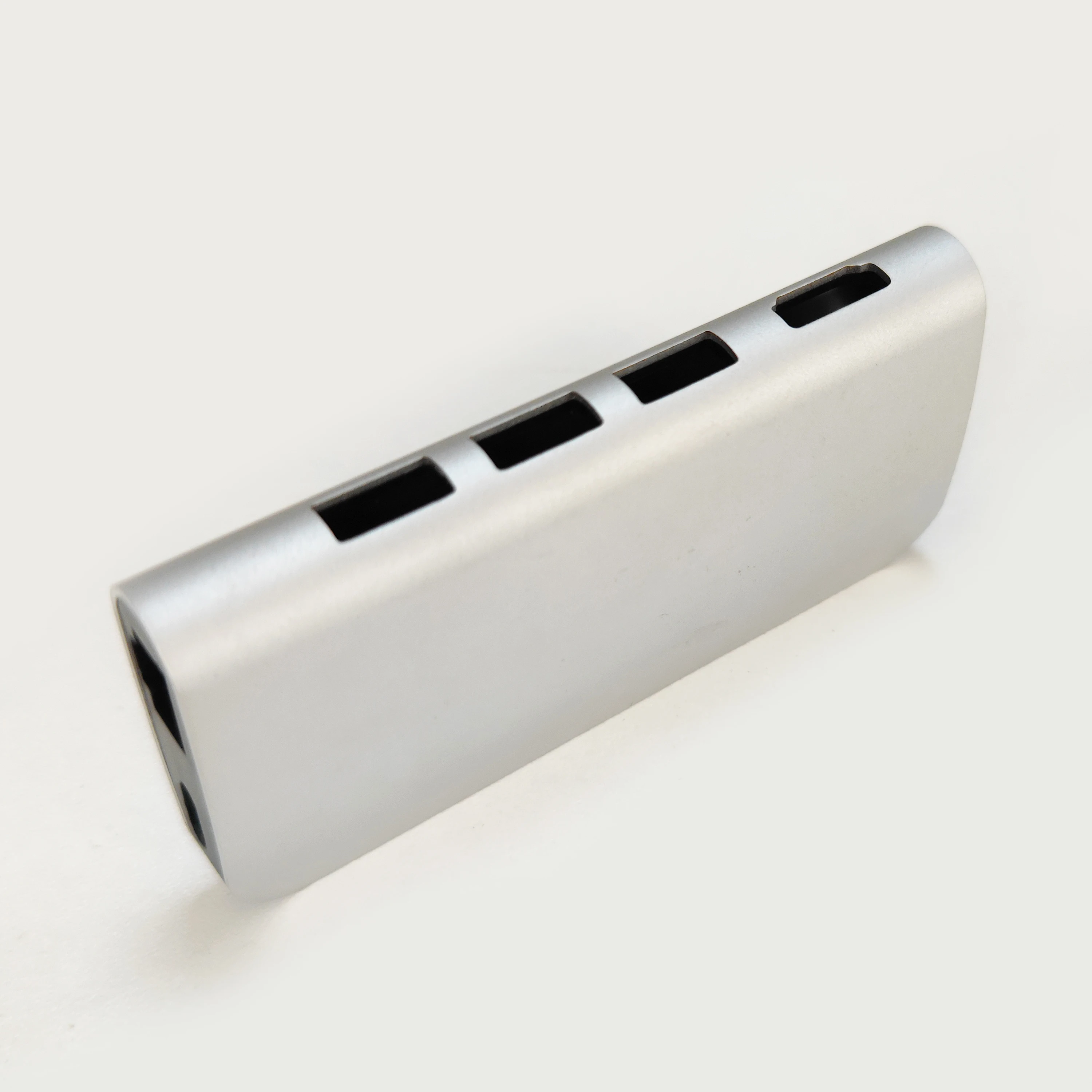 OEM Новейшая металлическая оболочка и пластина для обработки технологии USB концентратор Алюминиевый профиль оболочки