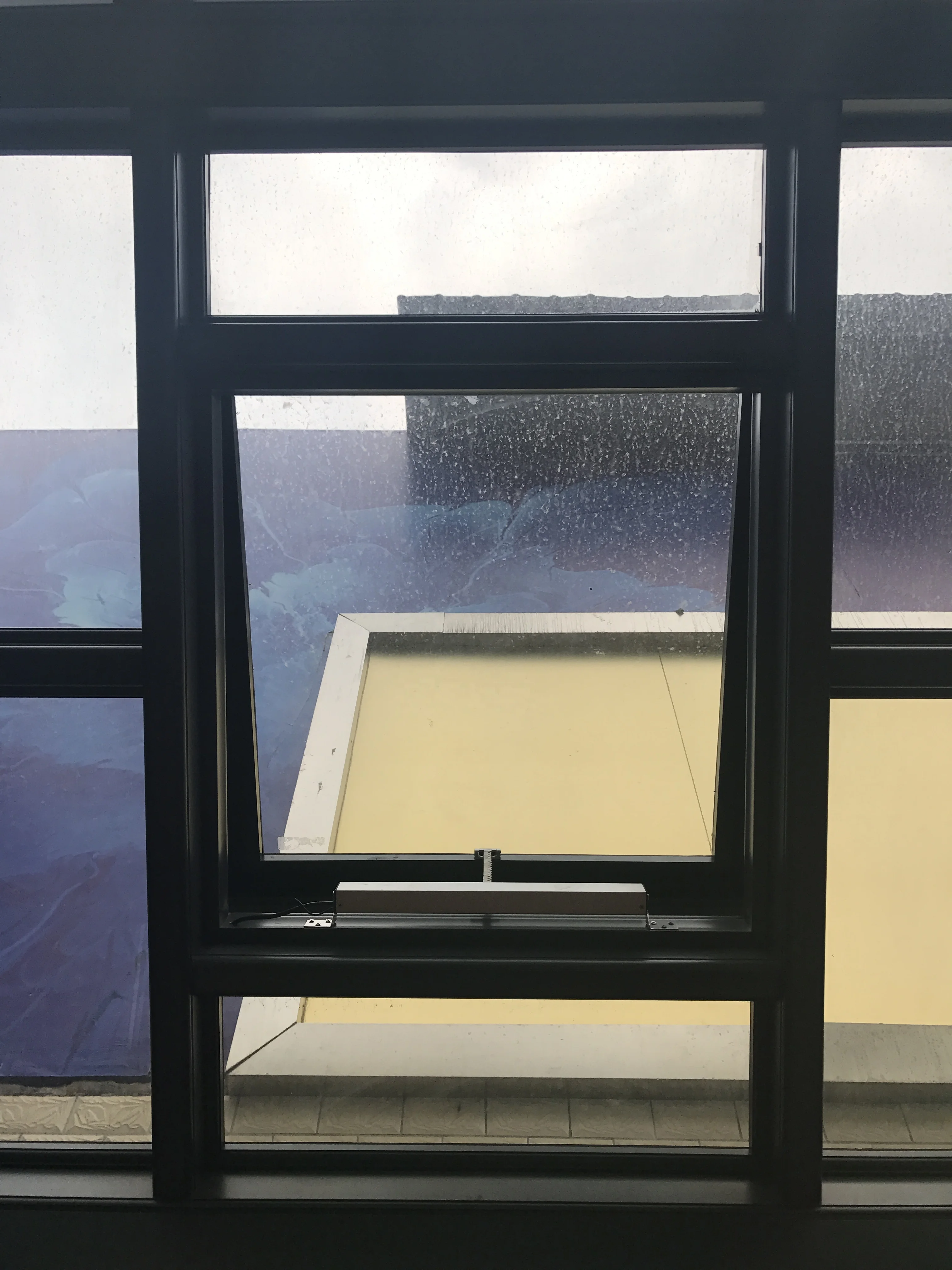 Окно на крыше skylights