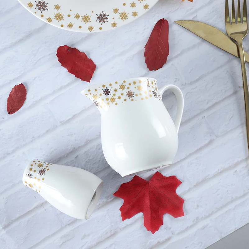 Недорогие фарфоровые обеденные тарелки от производителя Золотая французская посуда набор керамической посуды