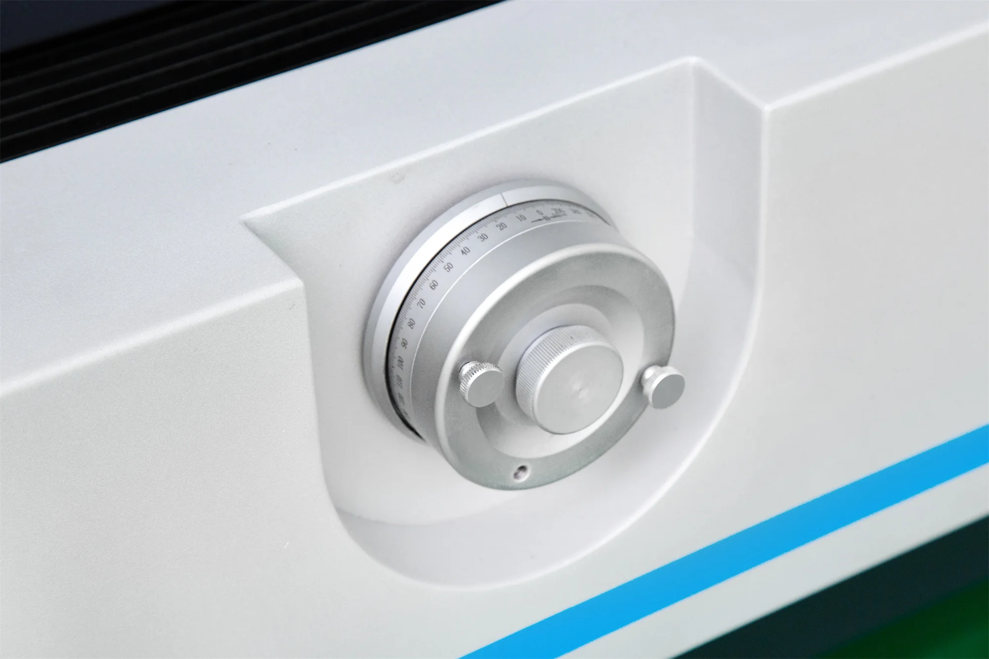 Bmd400 Travel Size (Mm) 400*320 Linear Rail  Wire Edm High Speed Edm Machine Wire Cut Edm Controller