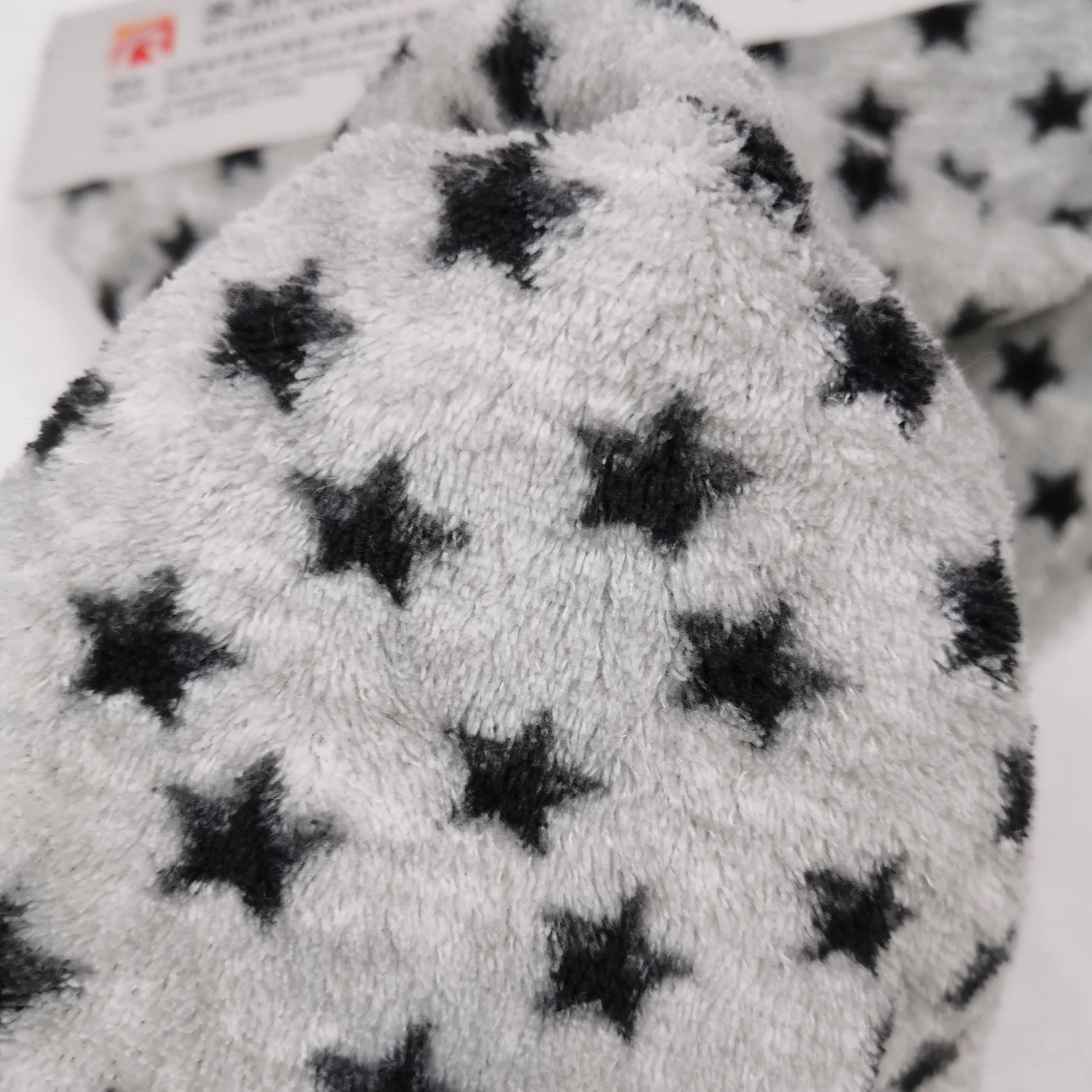 
High quality luxury lightweight 100%polyester Star Design Printing Coral Velvet Blanket Grament 