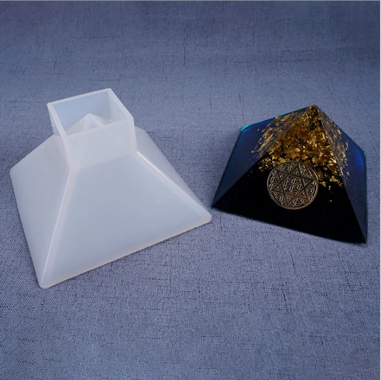 New 3d pyramid tower diy jewelry Decoration epoxy polymer clay silicone mold resin mold silicone
