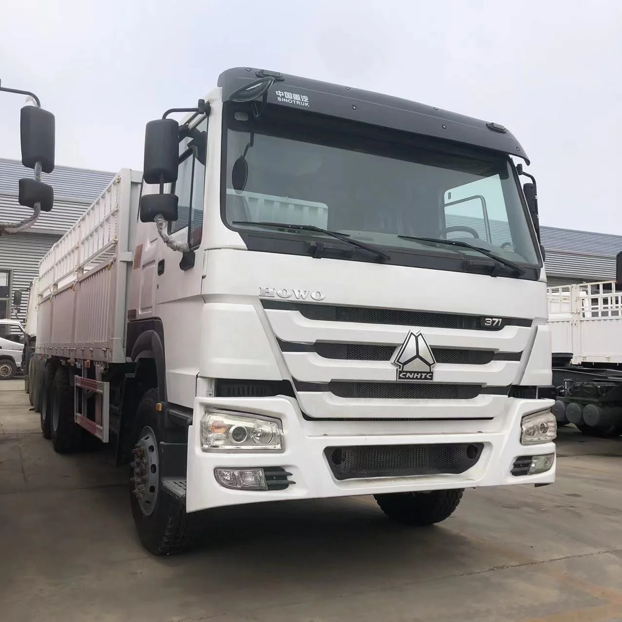 24-Hour Online After-Sales Service Original Transmission Used HOWO Sino Heavy Duty Trucks Fence Cargo Truck For Ethiopia