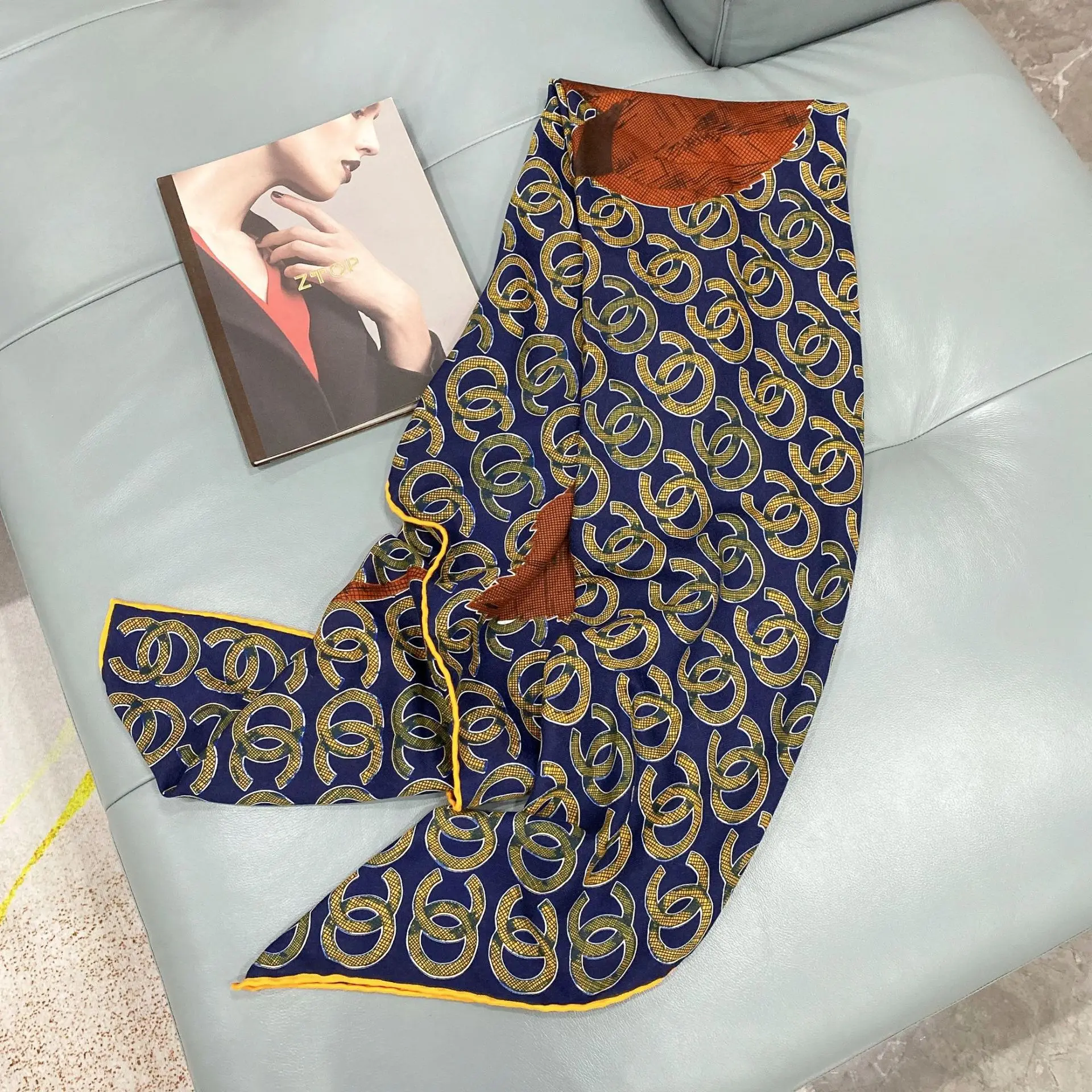 Early spring light luxury fashion thick scarf women warm decorative shawl