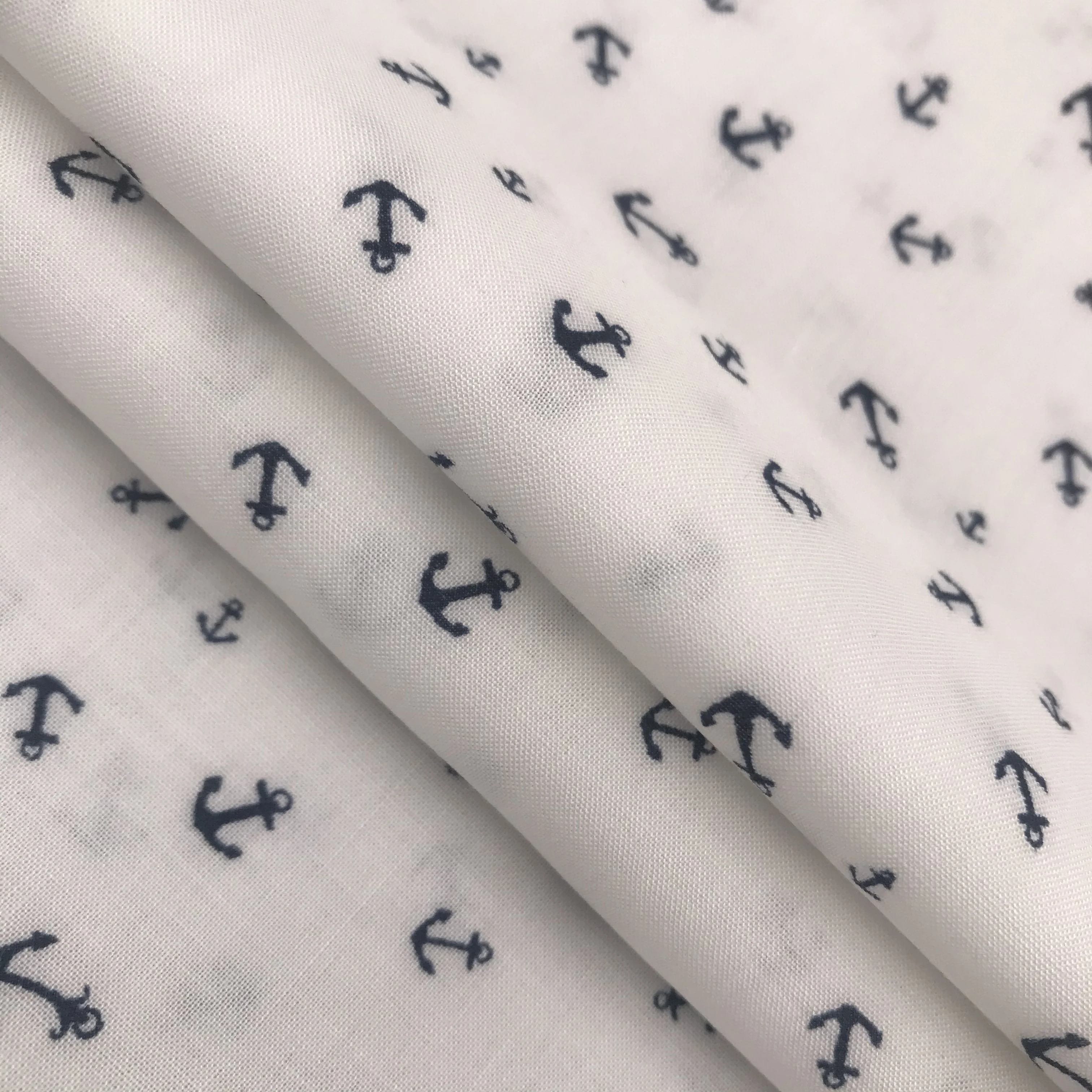 
Hot Selling 100% Rayon Printed Fabric 80GSM Light Weight Woven Fabric 