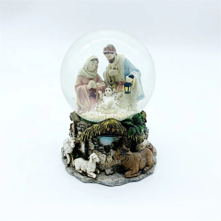 
online shopping Factory price indoor xmas home decor Water Ball 120MM resin Christmas snow globes 