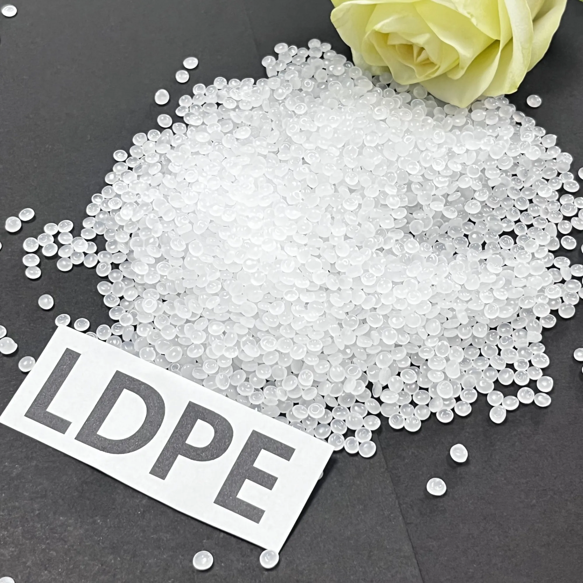 Hot selling virgin LDPE plastic granules/Optical grade high strength film grade/hot sales Factory price LDPE LD 100BW