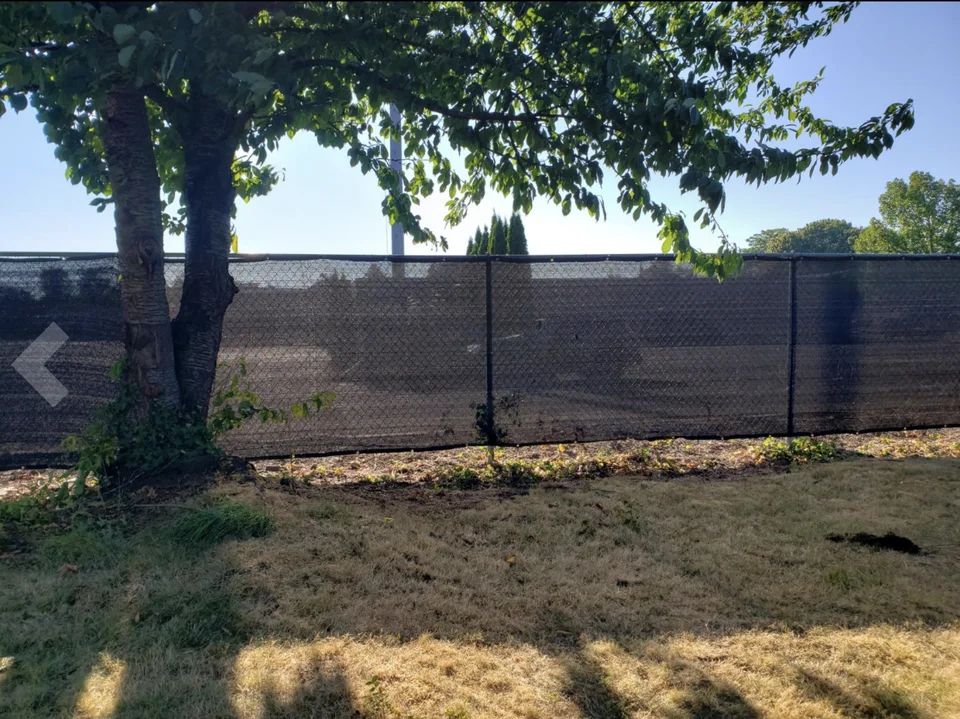 Factory Direct Sale 6 Feet X 50 Privacy Screen Fence Heavy Duty Fencing Mesh Shade Net Cover for Wall Garden Yard Backyard