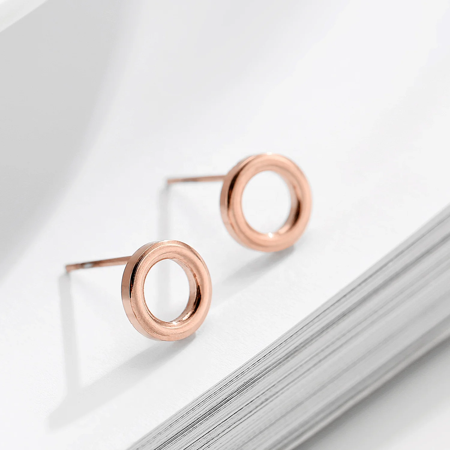 Factory wholesale girl gift aretes fashion jewelry hypoallergenic 316  Stainless Steel round earrings stud