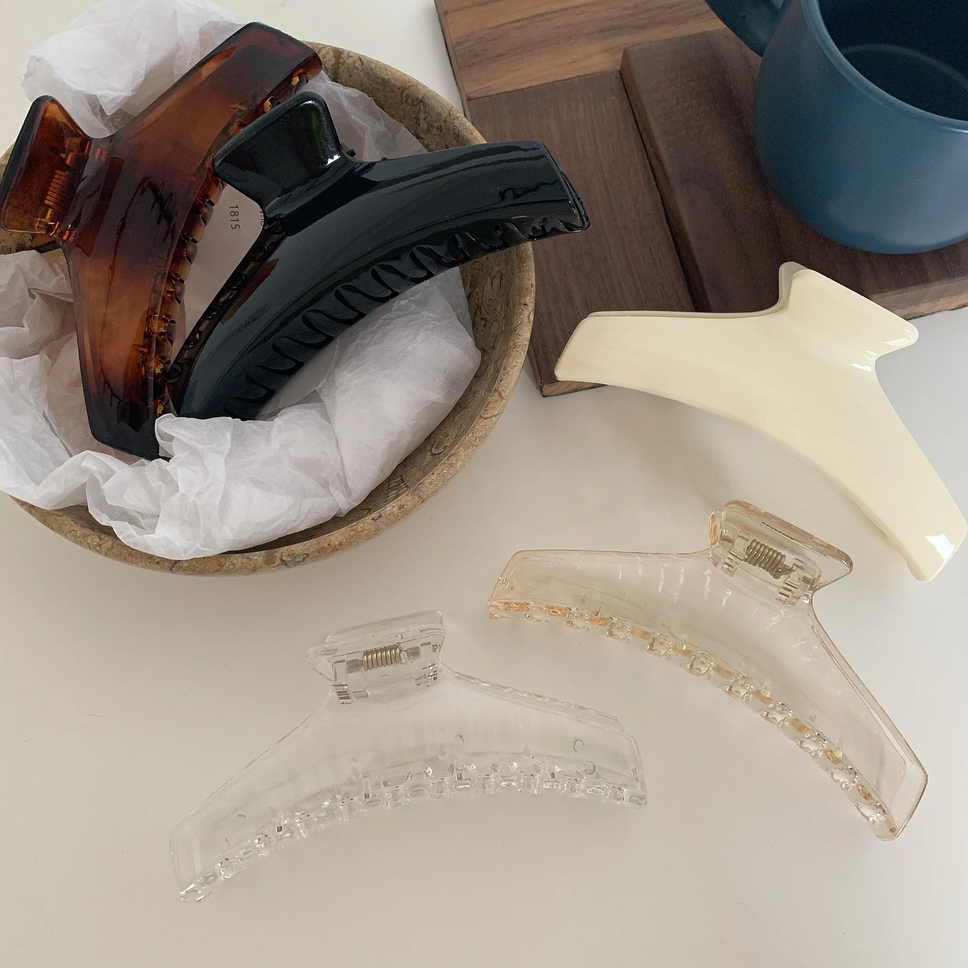 GIRLIZE Wholesale Custom Elegant Vintage Large Clear Plastic Acrylic Hair Claw Clip Banana Clip Hair Clamp For Thick Hair