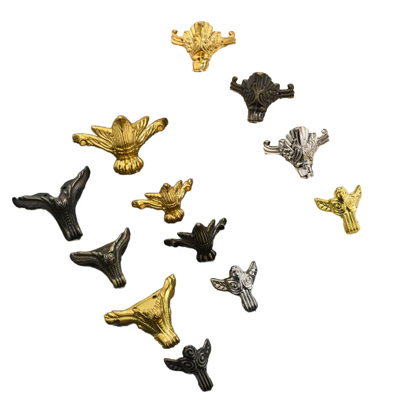 Antique Zinc Alloy Monster Foot Bag corner accessories Packaging Boxes Furniture Four-Sided Wooden Bottom Feet Furniture Legs