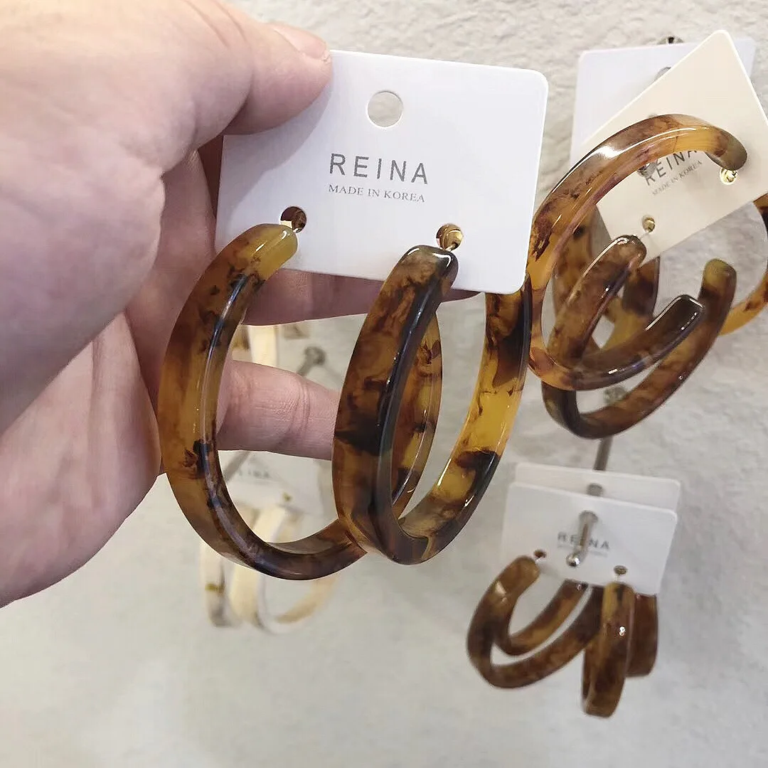 
SH250 New amber C-shaped ring Fashionable acrylic earrings for women 