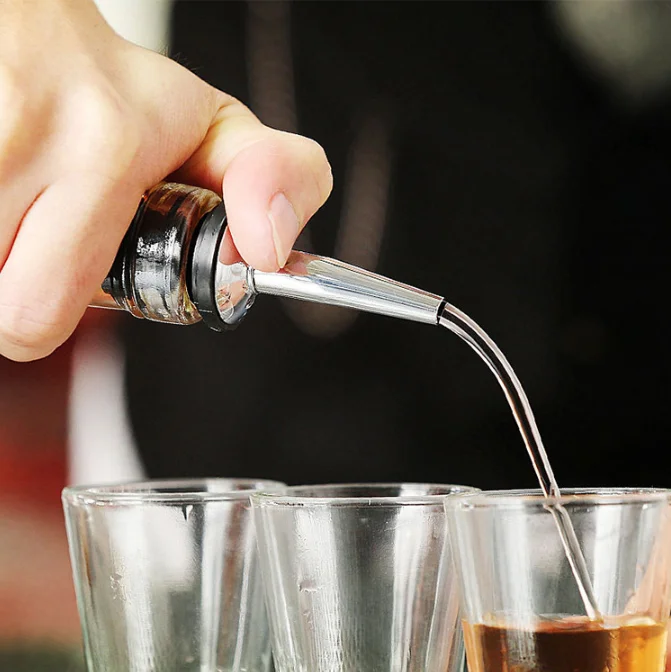 Factory wholesale bar tools Stainless Steel Speed Wine Bottle Pourer Olive Oil and Vinegar Tapered Stopper Spout