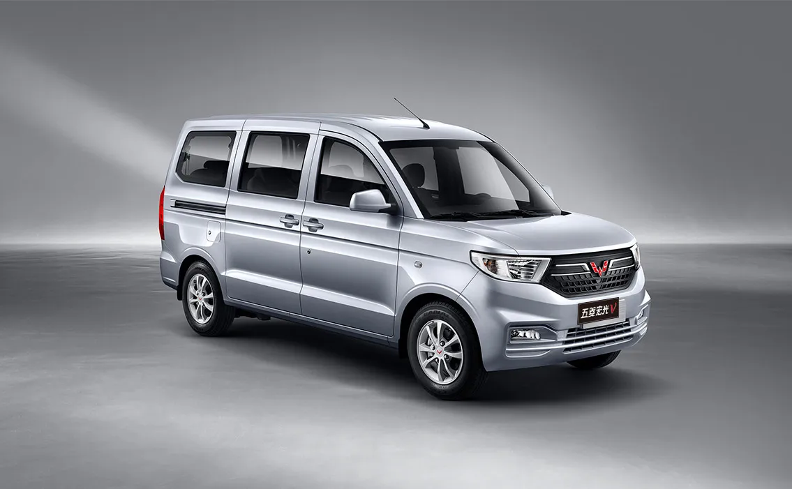 Подержанные китайские автомобили 0 км новые легковые Wuling Hongguang V Mini Cargo