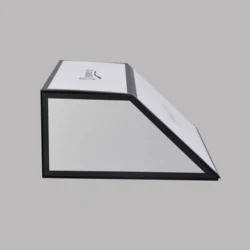 2022 baiwo Luxury Custom Black Printed Trapezoid Square Rigid Magnet Cardboard Magnetic Cap Baseball Cap Box Packaging