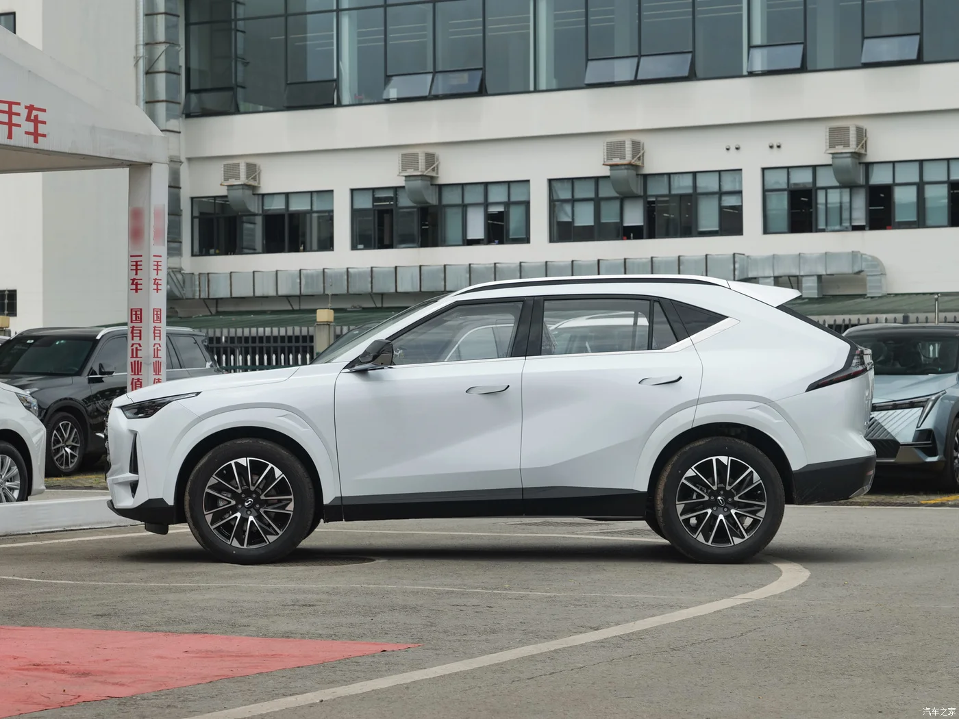 Cheap Car 2024 GAC GS4 Emzoom Luxury SUV Trumpchi GS4 2024 MAX 1.5T Flagship Edition High Quality SUV Factory Wholesale