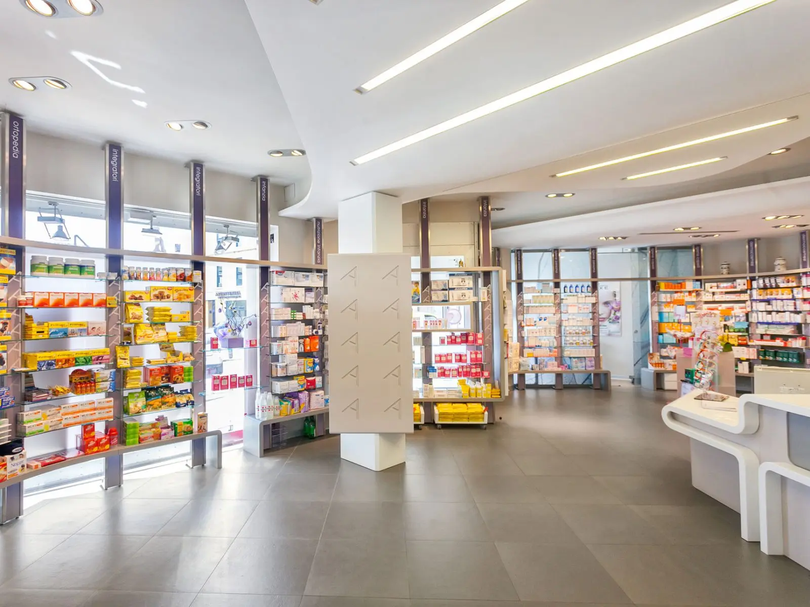 Retail Fixtures Showroom Display Shelf Interior And Exterior Wooden Pharmacy Shop Medical Store Counter Design