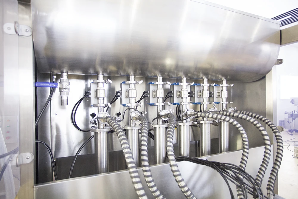 Automatic drilling machine for small water bottle filling and capping machine