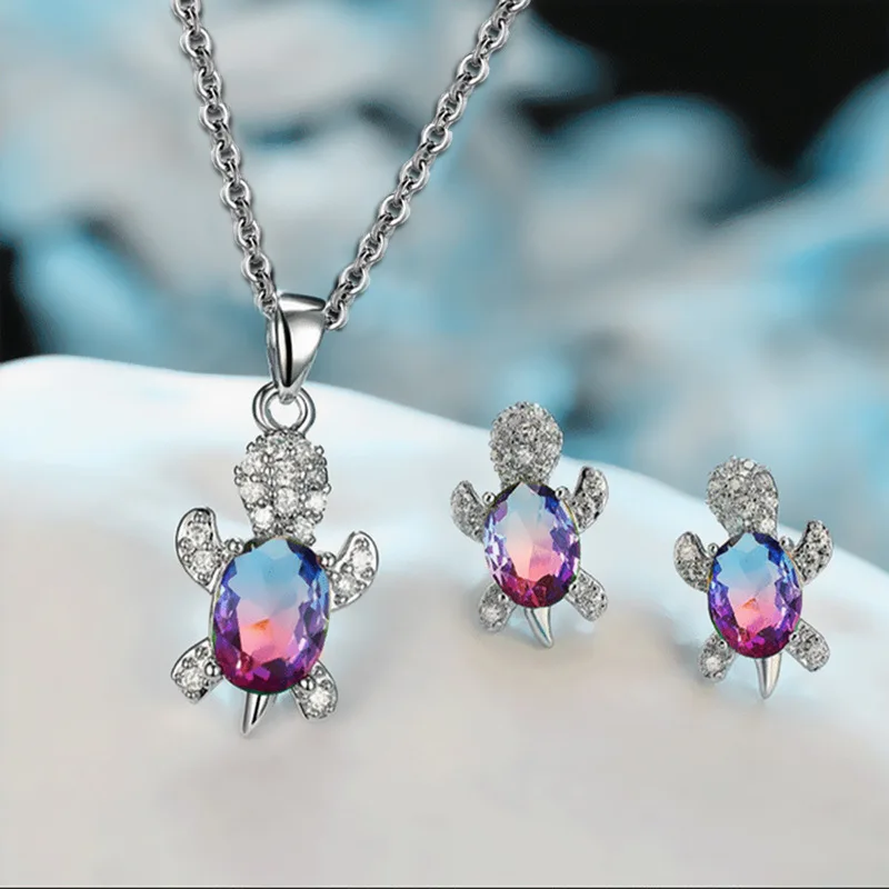 2023 Fashion Crystal Tortoise Necklace Set Women Luxury Beautiful Rhinestone Colorful Cute Turtle Necklace Earrings Jewelry Set