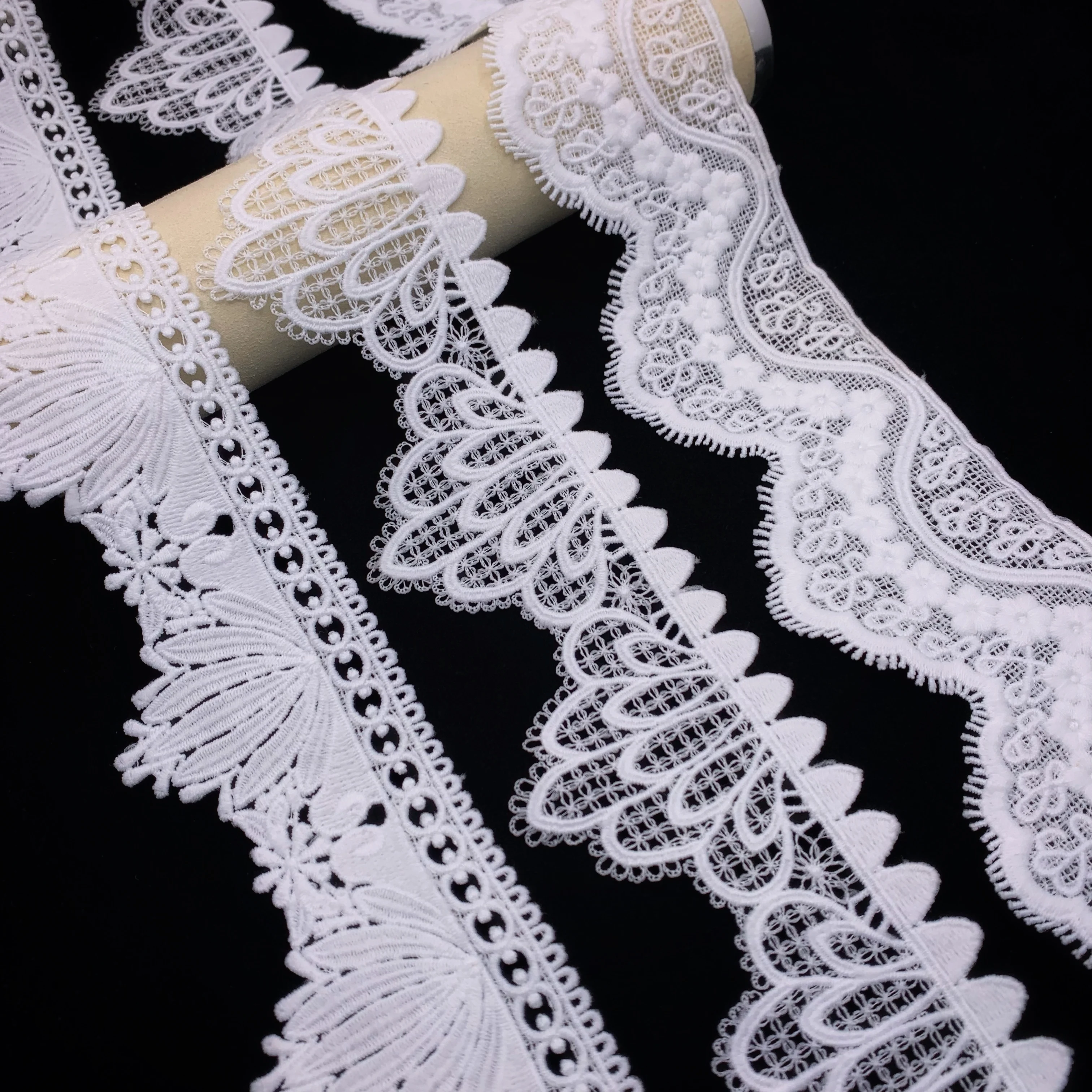 Wholesale Kg stock Fashion White Polyester Milk Silk Guipure Lace trim