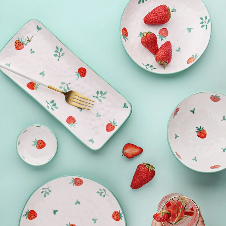 Hand painted strawberry printing dinnerware dishes plates ceramic dinner set
