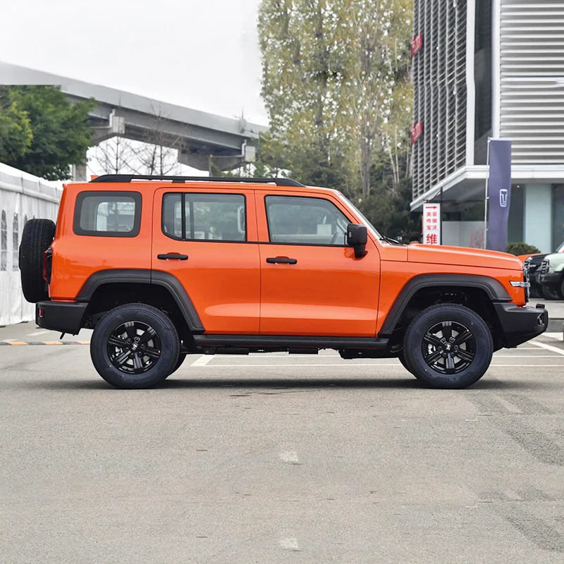 2024 GWM Made in China TANK 300  5 Seats SUV 4x4 Petrol Tank 300 Gasoline Car With Cheap Price
