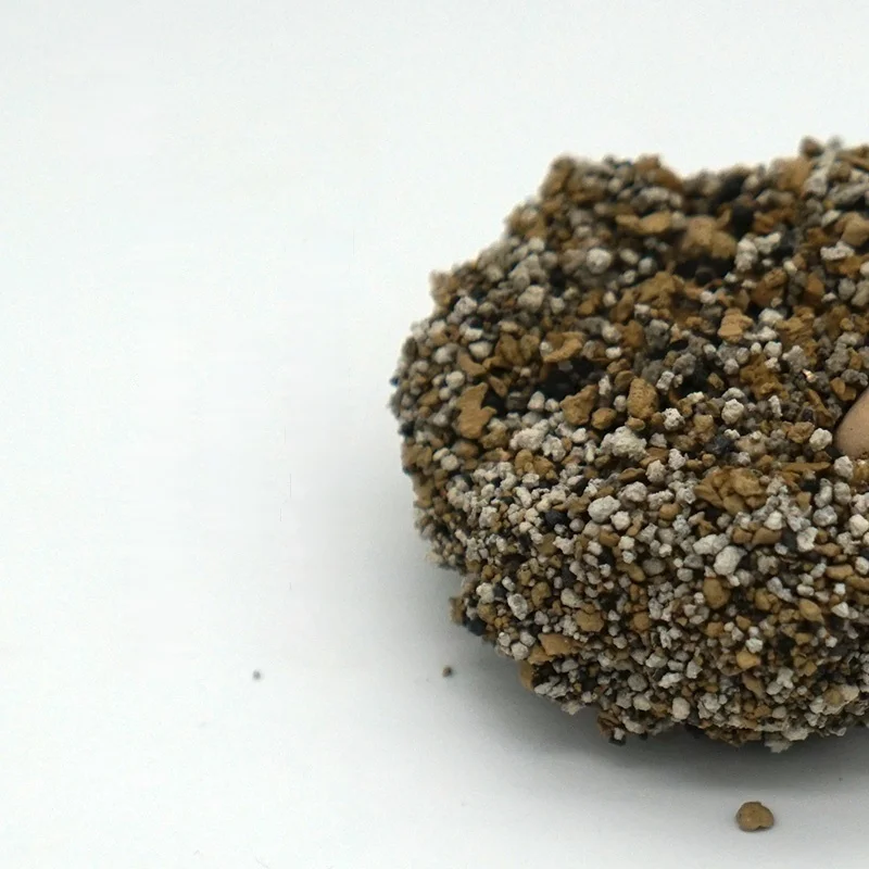 OEM Factory 1-3mm dust free strong clumping arena para gato colorful ball shape Premium Bentonite cat litter