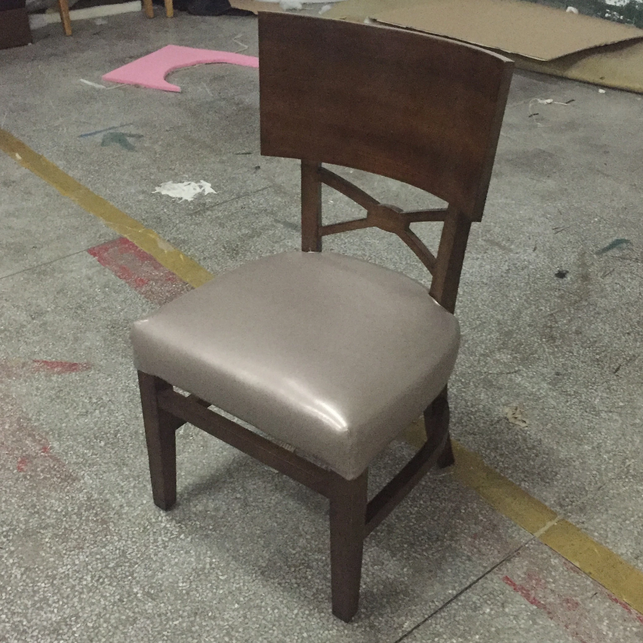 
Factory directly modern design solid wood frame large hotel restaurant dining armchair 