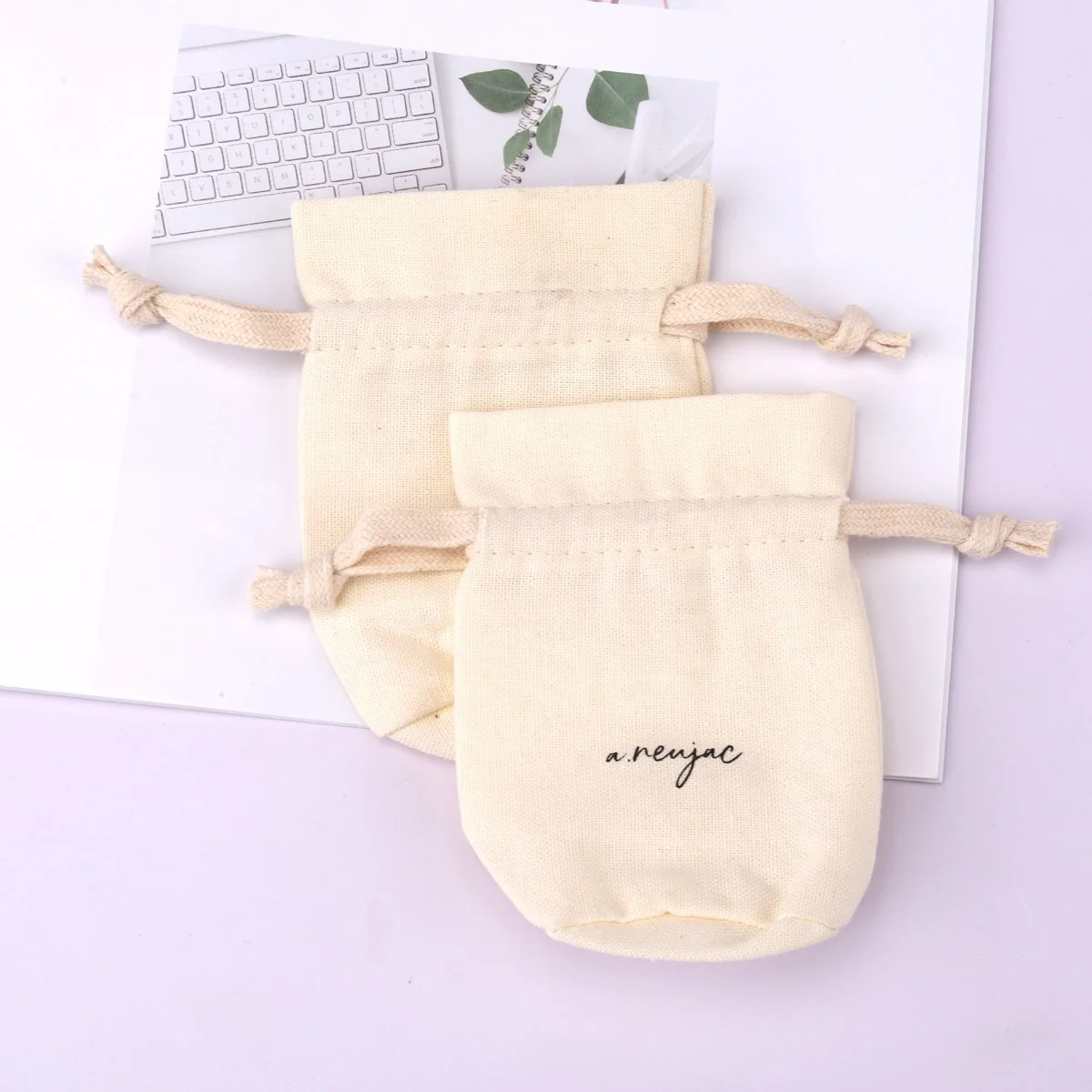 Custom Logo Printed Round Bottom Cotton Linen Gift Jewelry Pouch Drawstring Cotton Dust Candle Bag