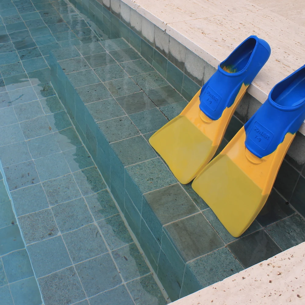 Natural Honed and Split Face Bali Green Sukabumi Stone Anti Slip Tile for Swimming Pool