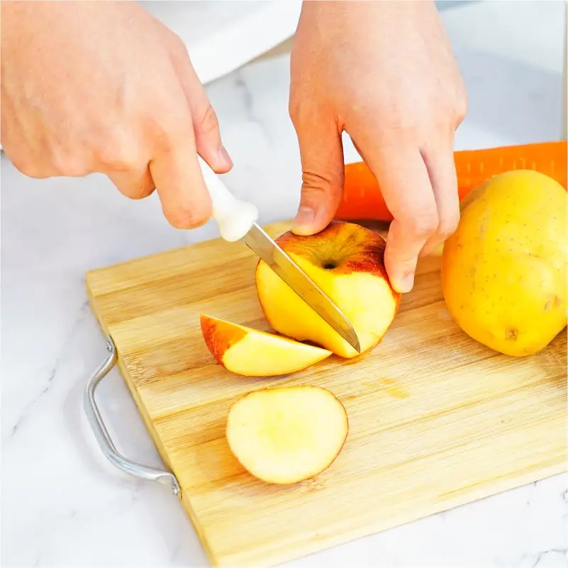 Set 6 Small Kitchen Accessories Hand-Design Clip Brush Kitchen Opener Peeler Scissors Paring Knife Egg Beater Salad Holder