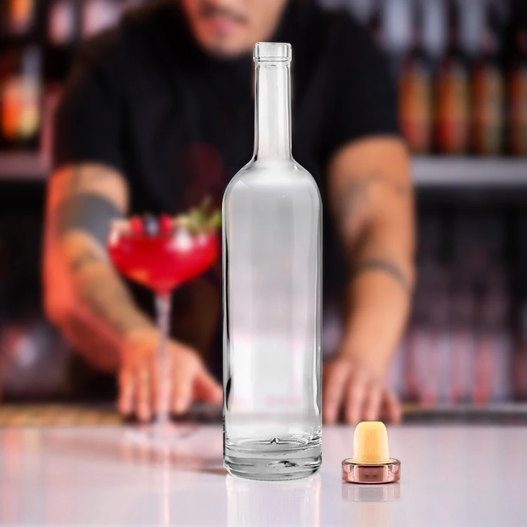 Wholesale Lower Price 500ml 700ml Transparent Vodka Bottle 750ml Glass for Wine