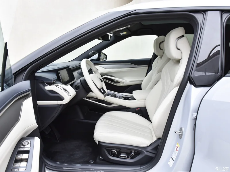 In Stock Khorgos pure electric cars BYD Song L 2024  662KM EXCELLENCE 5 door 5 seat SUV in low price