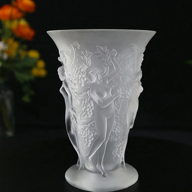 Hot latest Daum  style high grade crystal Grape lady vase for home decoration wedding hotel centerpieces